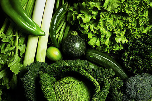 Ăn nhiều rau xanh giúp hỗ trợ ngăn chặn quá trình lão hóa