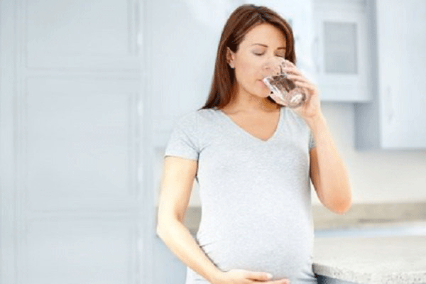 chăm sóc da thai phụ bằng Salicylic Acid 2