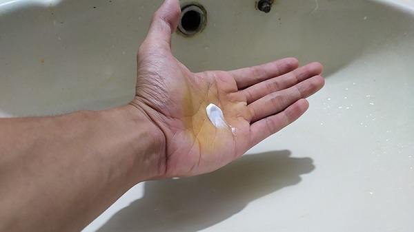 Cách rửa nghệ dính trên tay, trên da mặt dễ dàng từ ADIVA 